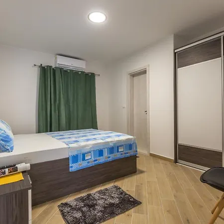 Studio Acoustic Apartment Makarska Exterior photo